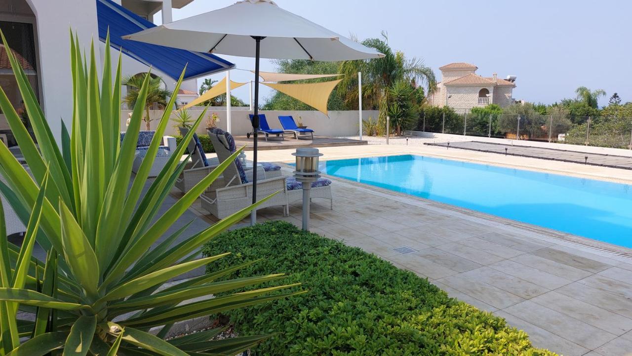 Villa Verdi: Luxury Villa With Private Pool Peyia Exterior foto