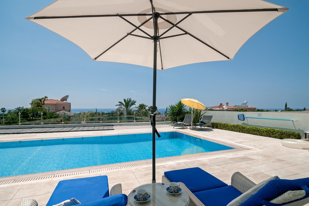 Villa Verdi: Luxury Villa With Private Pool Peyia Exterior foto