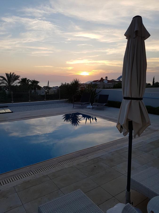 Villa Verdi: Luxury Villa With Private Pool Peyia Exterior foto